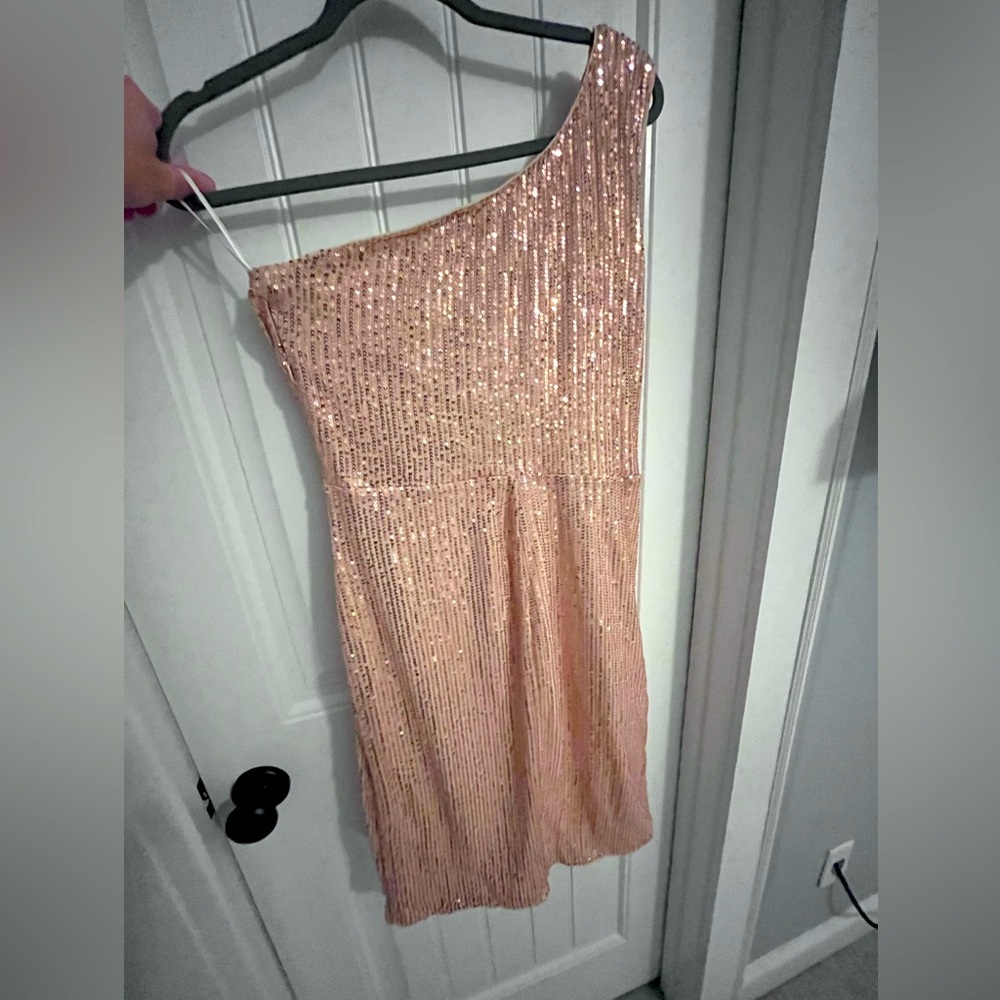 Women’s cocktail dress, rose gold